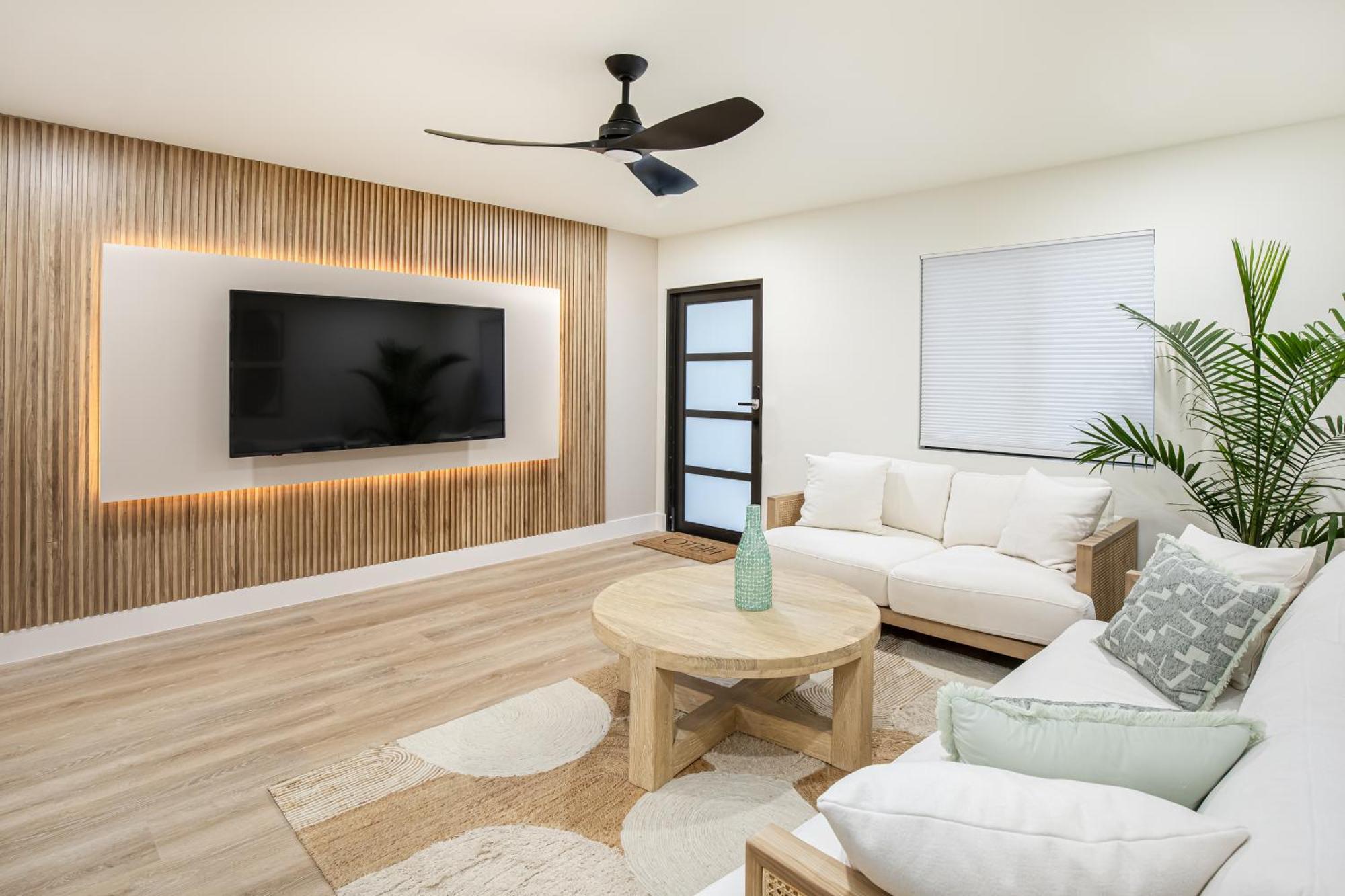 The Boho Bliss - Lakeview Elegance 3Miles Downtown เนเปิลส์ ภายนอก รูปภาพ