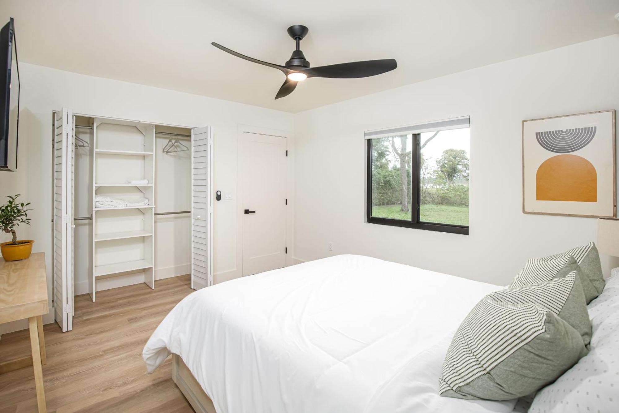 The Boho Bliss - Lakeview Elegance 3Miles Downtown เนเปิลส์ ภายนอก รูปภาพ