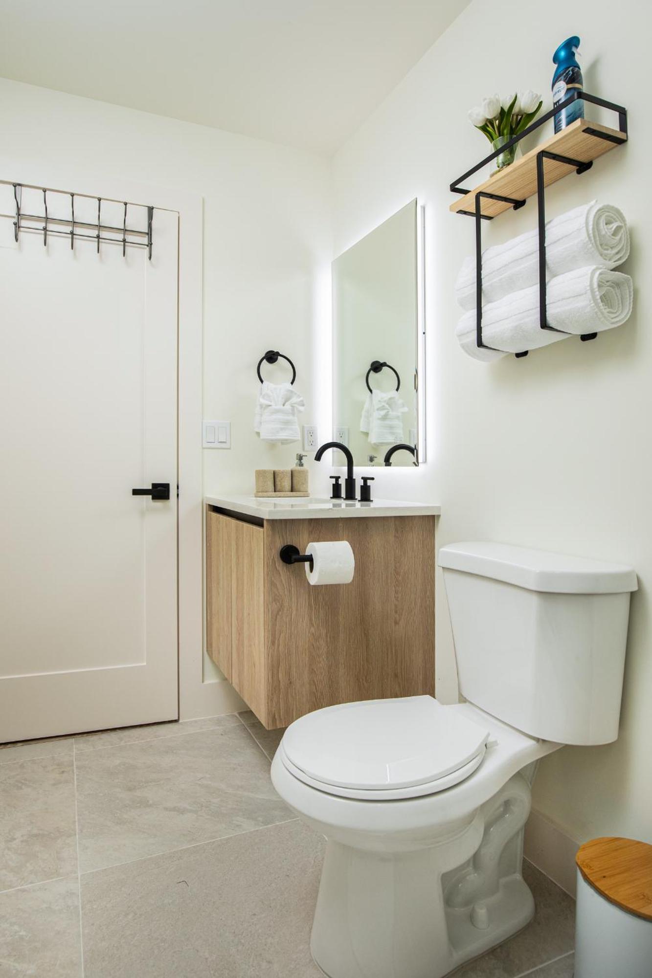 The Boho Bliss - Lakeview Elegance 3Miles Downtown เนเปิลส์ ภายนอก รูปภาพ